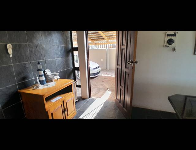 3 BEDROOM APARTMENT FOR SALE IN BEACON ROCKS